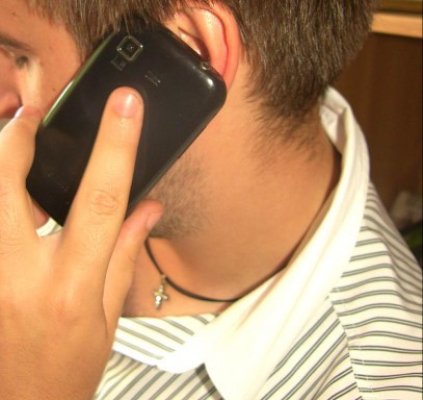 Telefonul cu hologramă ar putea fi lansat în următorii cinci ani